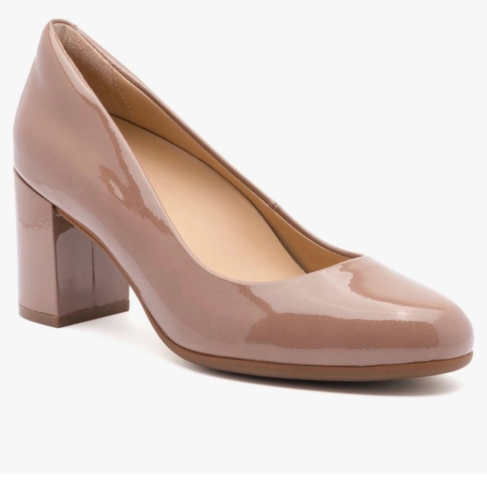 ABEO Tempo Pump Tan 7M NWT